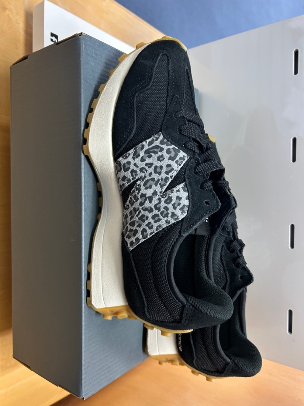 New Balance 327 new in box